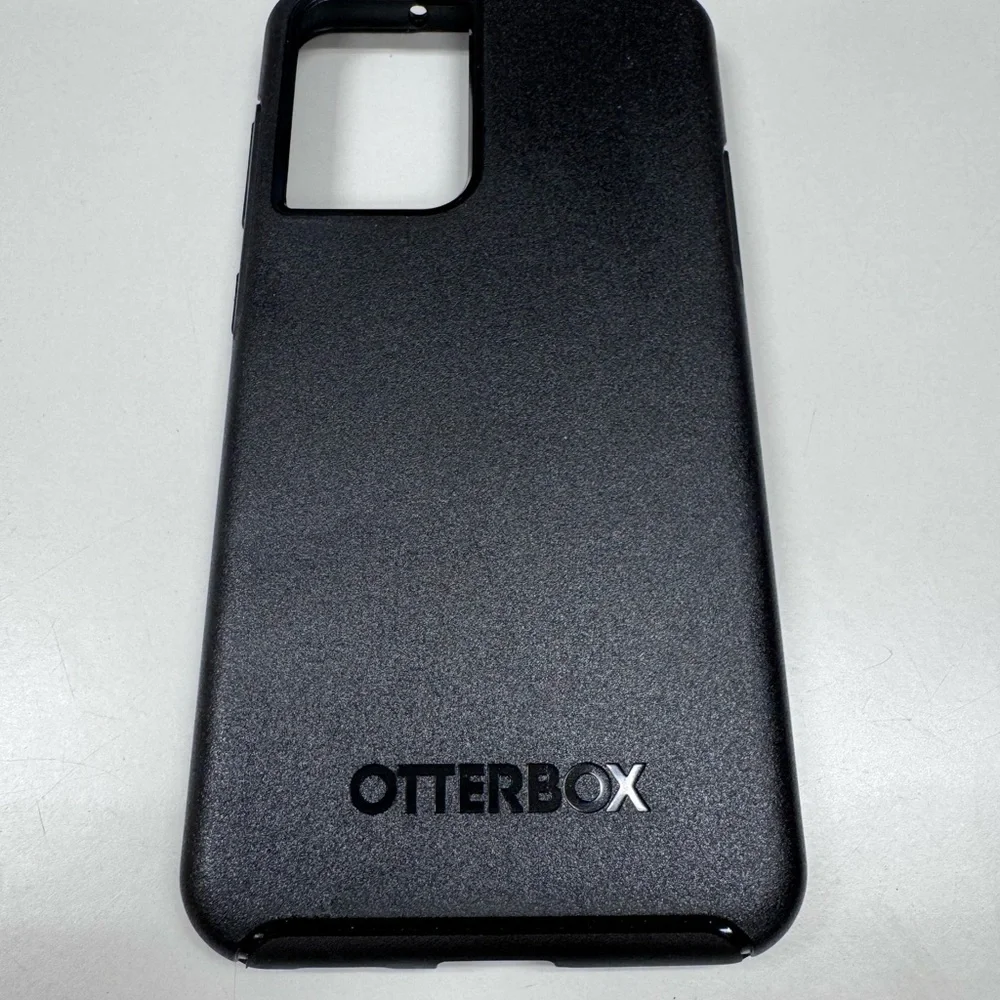 OtterBox Black Samsung S21 FE 5G Compatible Phone Case